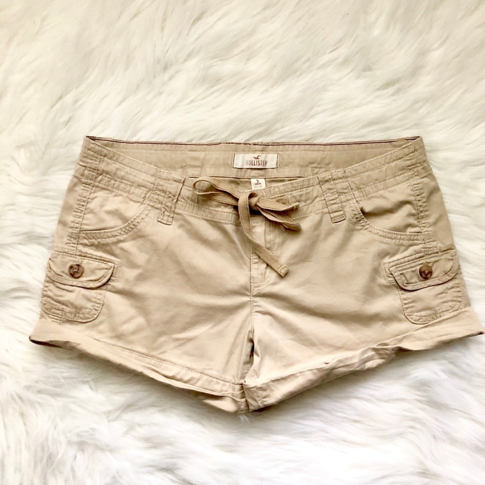 [HCO] Tan Khaki Shorts